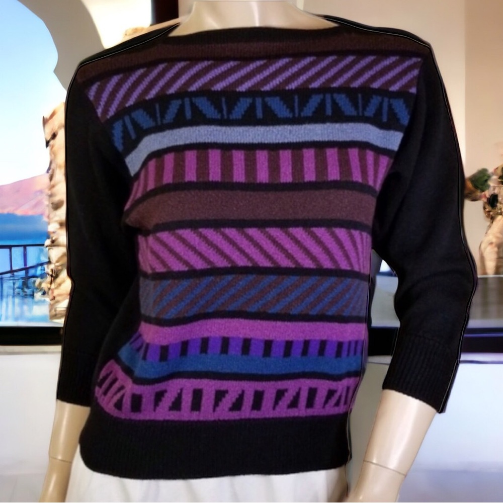 Vintage Wayne St. John Black Purple Sweater sz Small to Medium